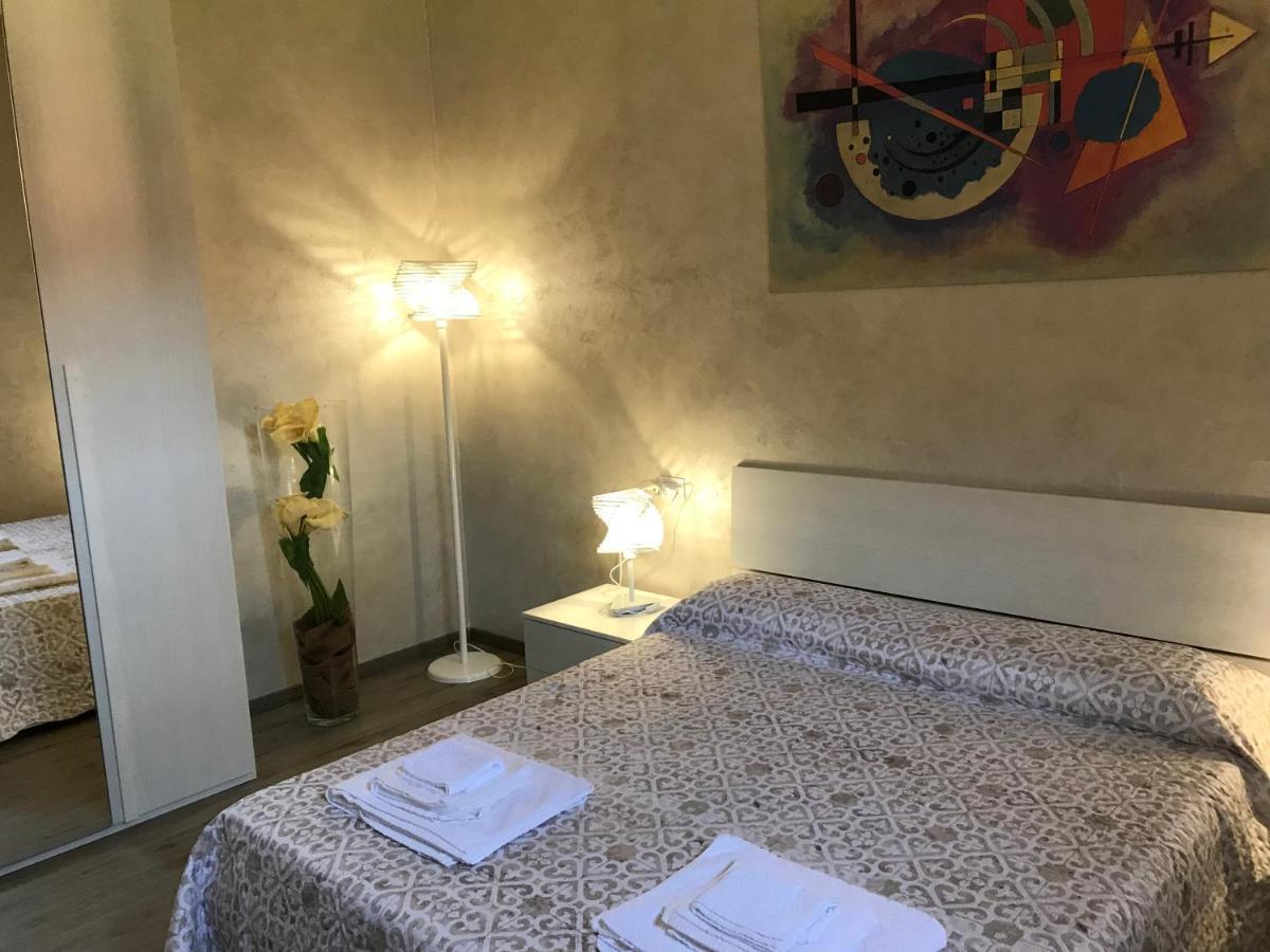 Vea Apartment Padenghe sul Garda Exterior photo